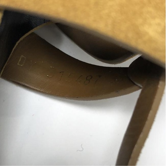 Yves Saint Laurent Tribute Platform Stiletto - Picture 10 of 11